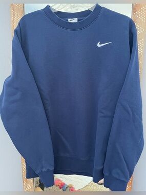 Nike Navy Crewneck Sweatshirt